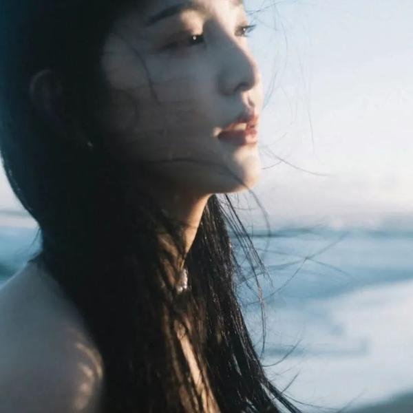 女巫 封面