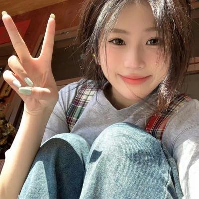 两条街道相遇的地方 封面